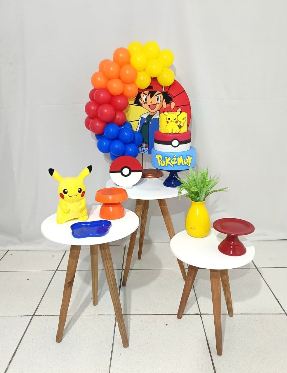 Mini Decoração Pokemon - CamaleãoLocaçoes