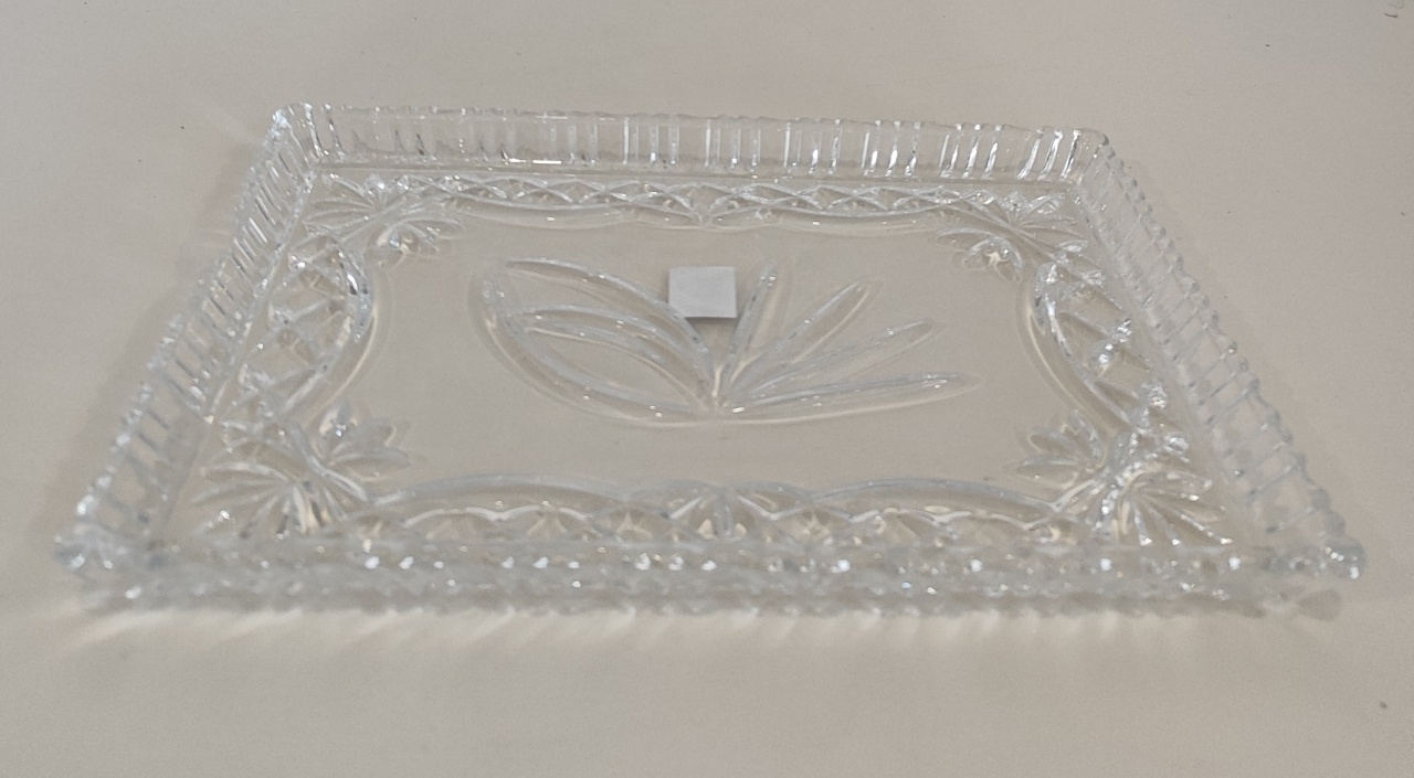 Bandeja Para Doce Retangular Detalhada Cristal 29×19 Cm - Wanusa Nunes Andrade