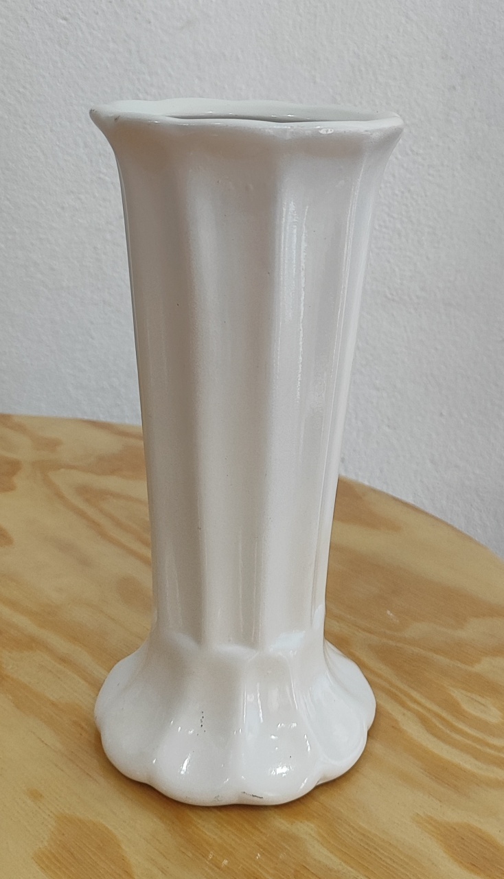Vaso Realeza Branco M - Wanusa Nunes Andrade
