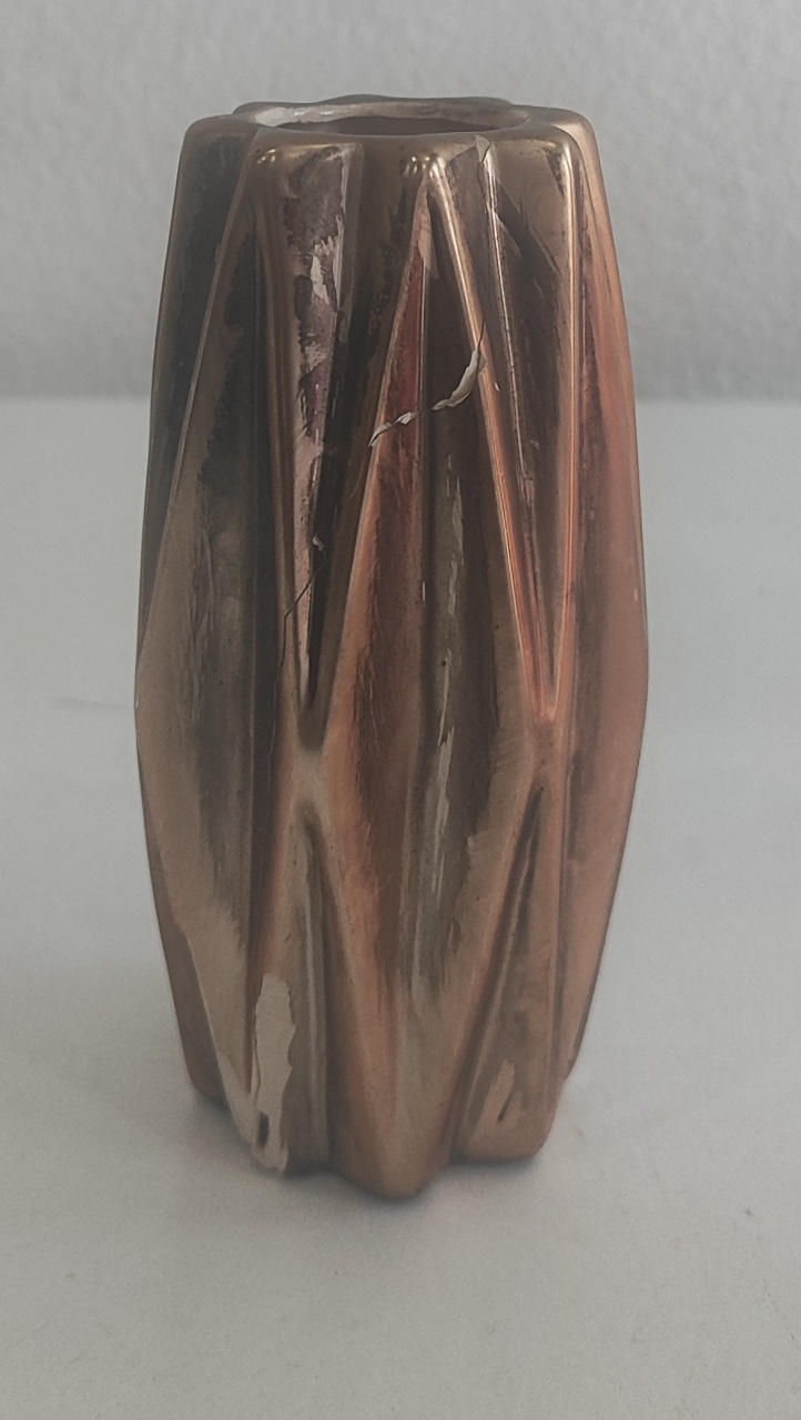Vaso Detalhado Dourado Pp - Wanusa Nunes Andrade