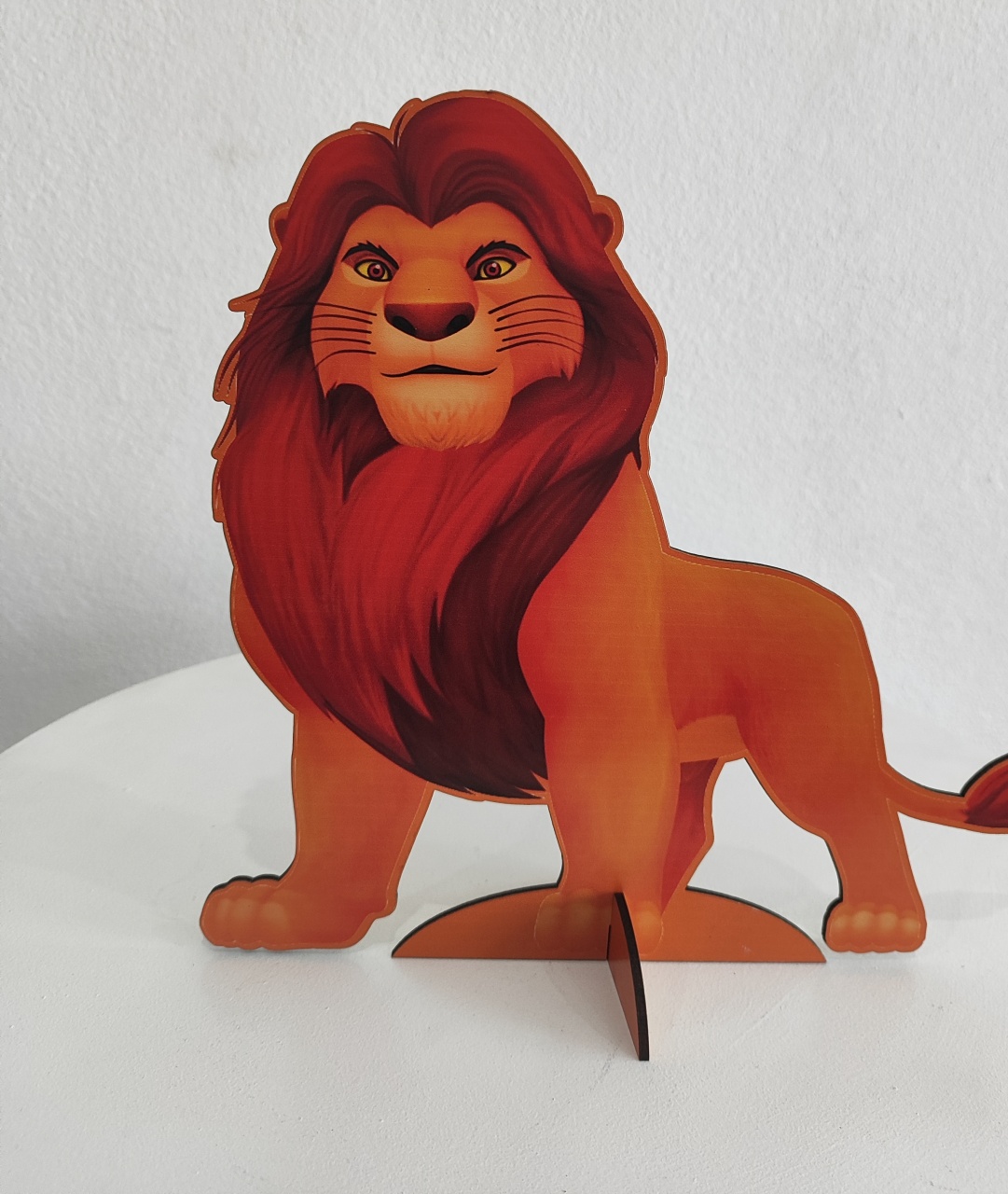 Display Mdf de Mesa Mufasa - Wanusa Nunes Andrade