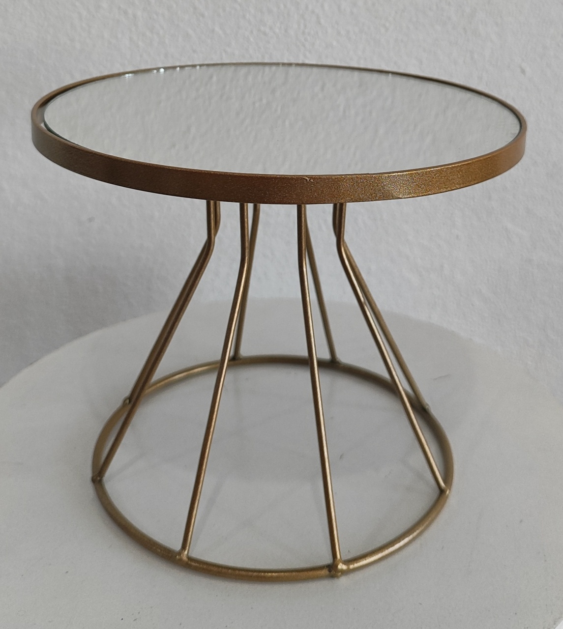 Suporte Para Doce Cone Espelhado Dourado - Wanusa Nunes Andrade