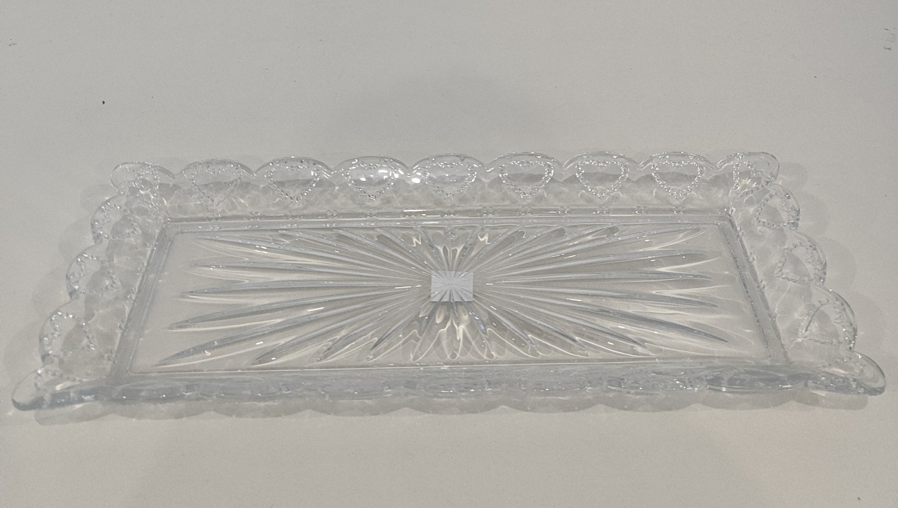 Bandeja Para Doce Retangular Cristal 30×15Cm - Wanusa Nunes Andrade