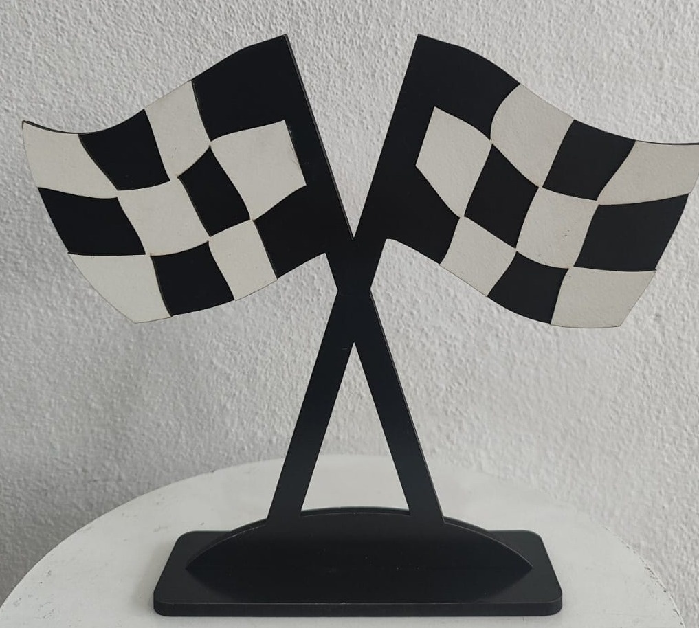 Display Mdf de Mesa Bandeiras - Wanusa Nunes Andrade