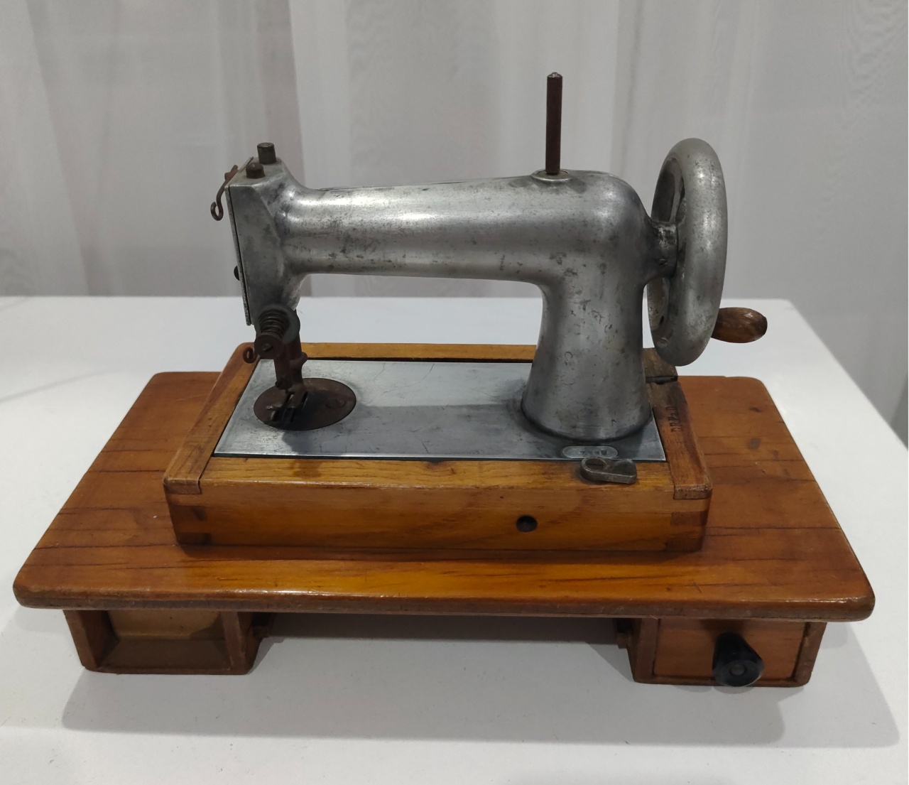 Máquina Costura Mini - Wanusa Nunes Andrade