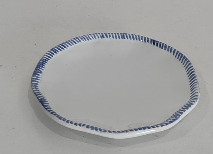Bandeja Redonda Listra Azul - Wanusa Nunes Andrade
