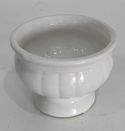 Vaso Taça Baixo Branco P - Wanusa Nunes Andrade