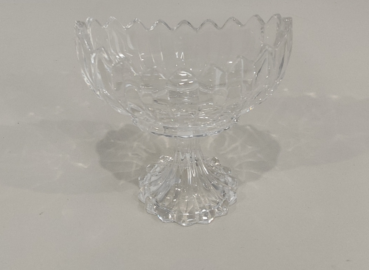 Suporte Para Doce Cristal Pé  - Wanusa Nunes Andrade