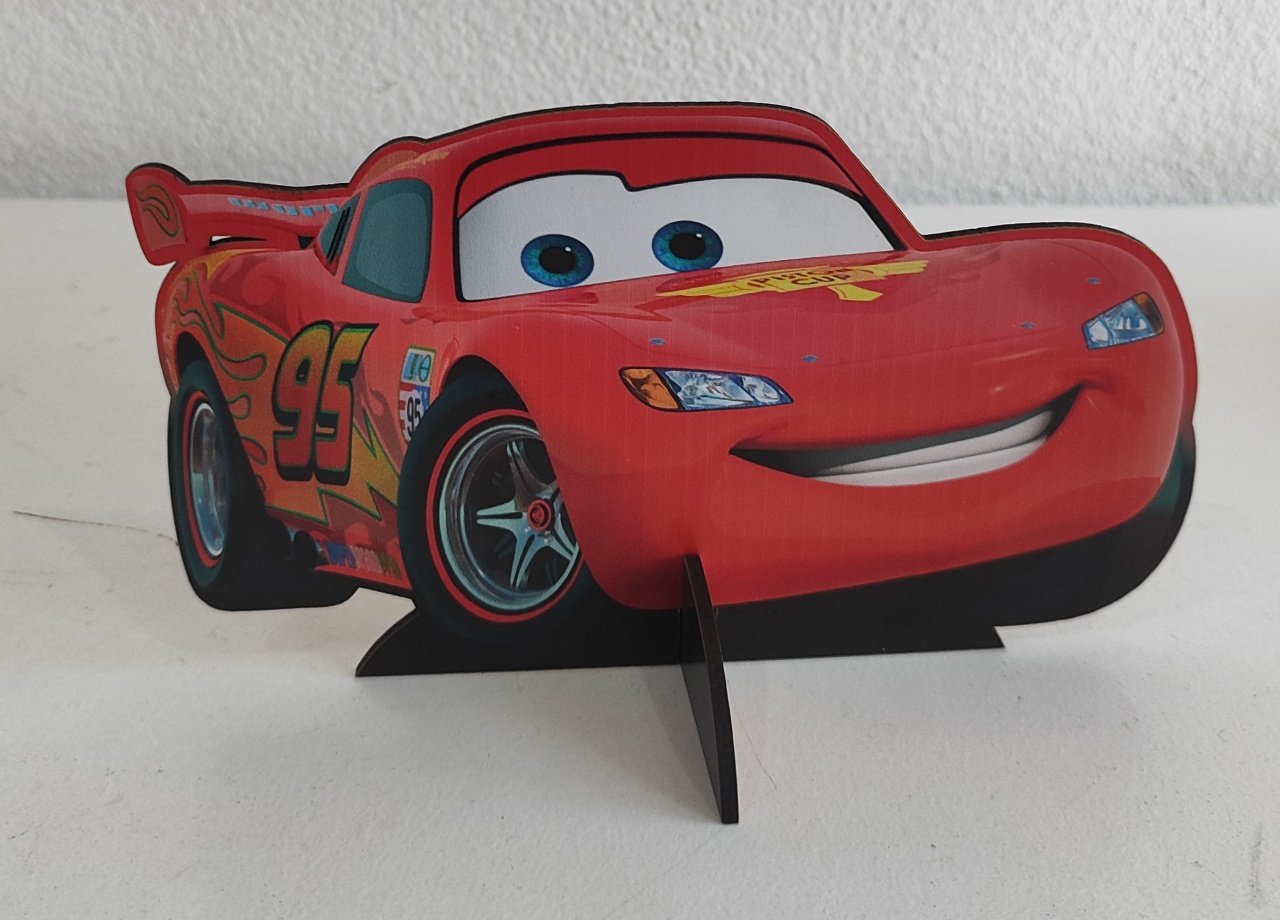Display Mdf de Mesa Carros Mc Queen - Wanusa Nunes Andrade