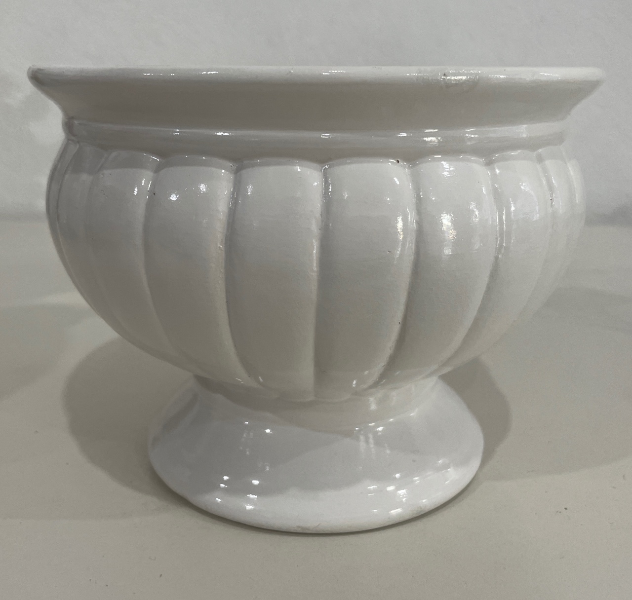 Vaso Taça Baixo Branco G - Wanusa Nunes Andrade