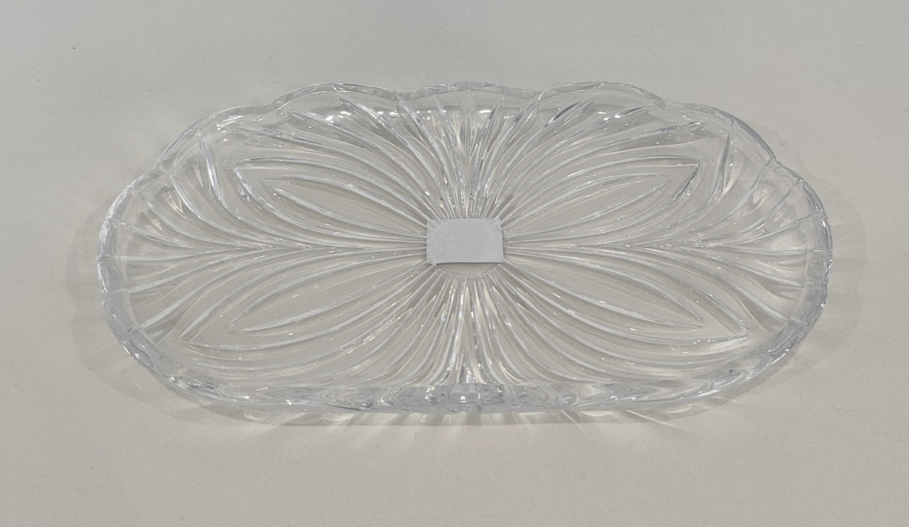 Bandeja Para Doce Oval Cristal - Wanusa Nunes Andrade