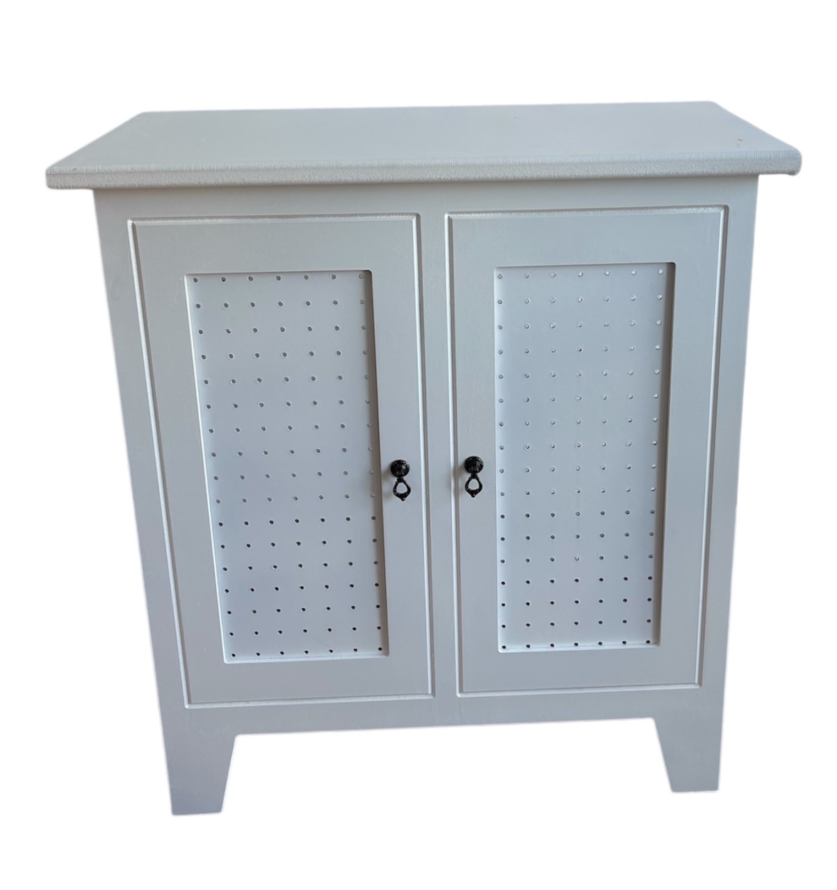 Cômoda 2 Portas Furadinha Branca 60X29X70 - Wanusa Nunes Andrade