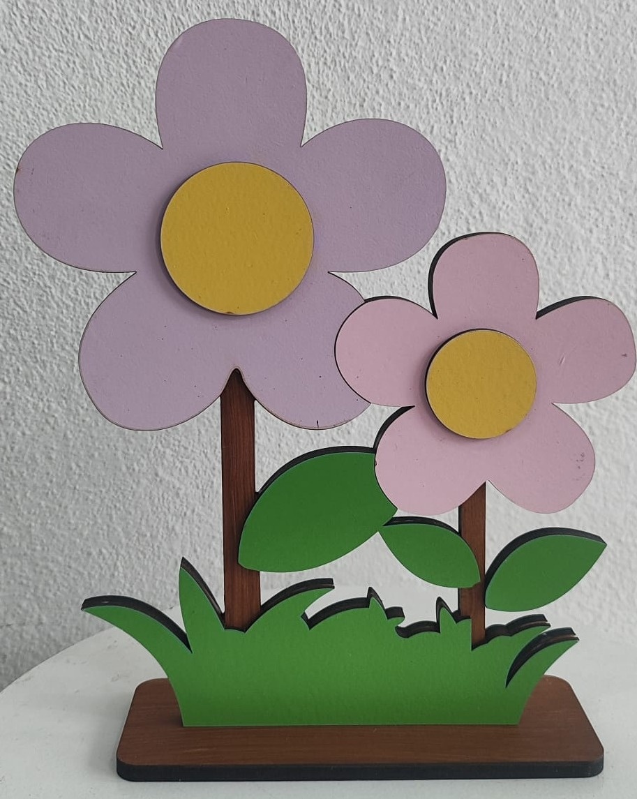 Display Mdf de Mesa Flores - Wanusa Nunes Andrade