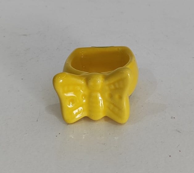 Suporte Guardanapo Borboleta Amarelo - Wanusa Nunes Andrade