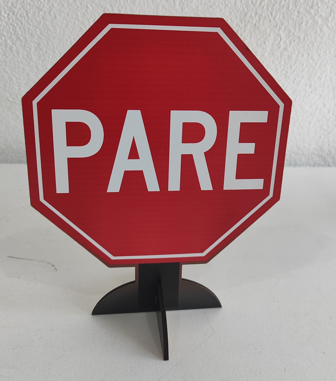 Display Mdf de Mesa Carros Pare - Wanusa Nunes Andrade