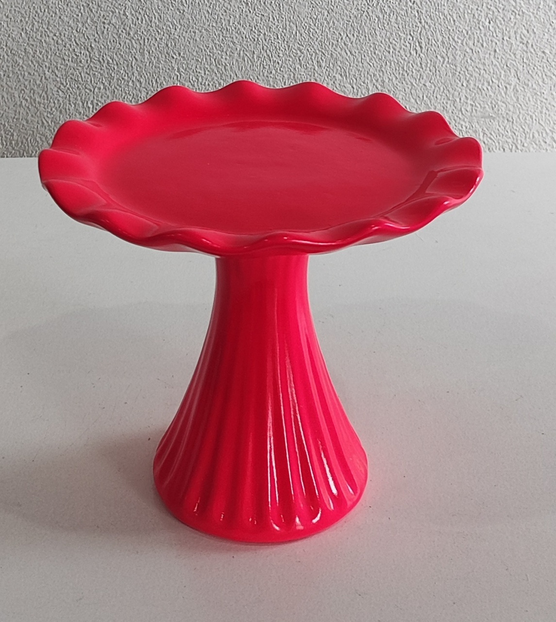 Suporte Para Doce Alta Pink Neon - Wanusa Nunes Andrade