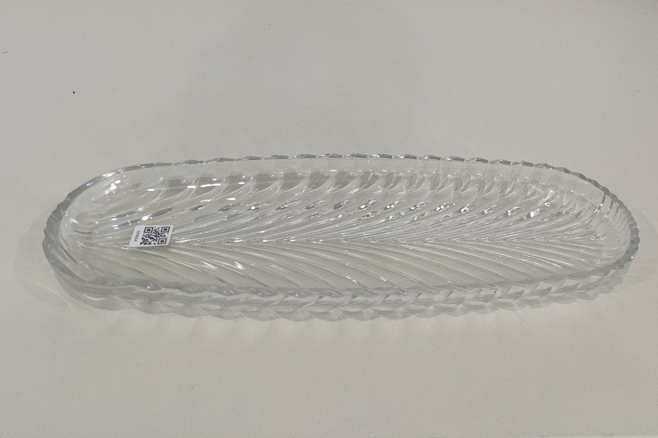Bandeja Para Doce Oval Folha Cristal - Wanusa Nunes Andrade