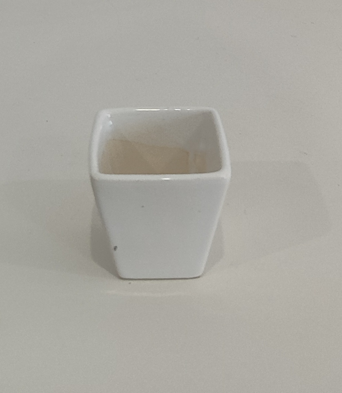 Vaso Mini Quadrado Branco - Wanusa Nunes Andrade