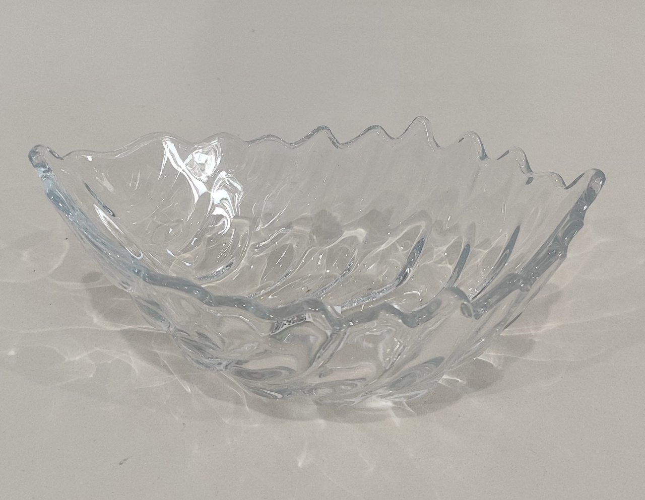 Suporte Para Doce Cumbuca Folha Cristal - Wanusa Nunes Andrade