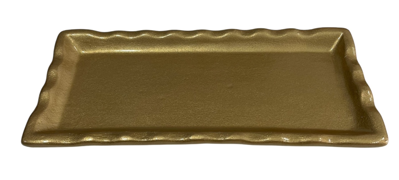 Bandeja Retangular Ondulada Dourada 24X11Cm  - Wanusa Nunes Andrade