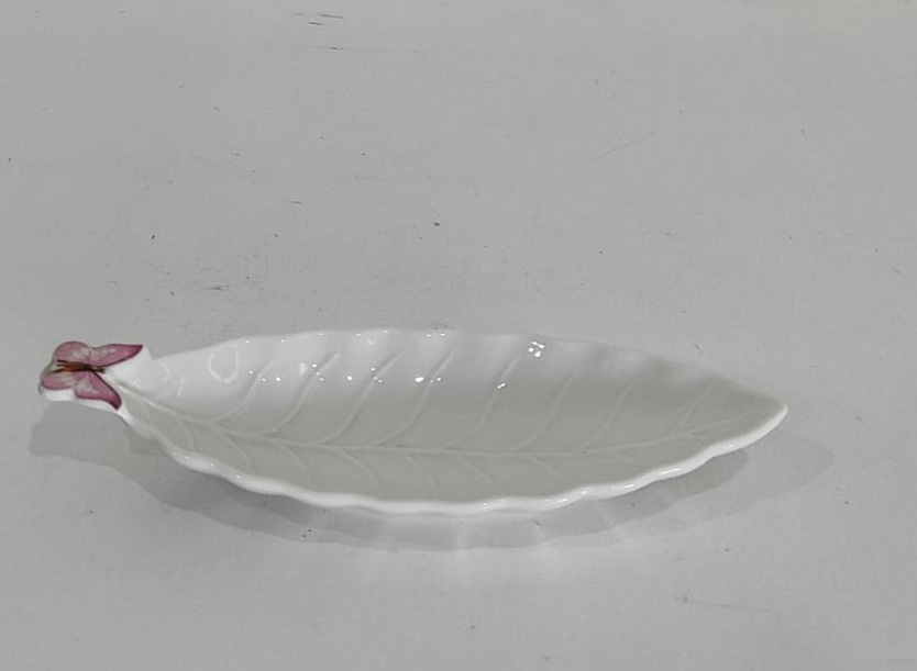Bandeja Folha Borboletas Branco 21Cm - Wanusa Nunes Andrade