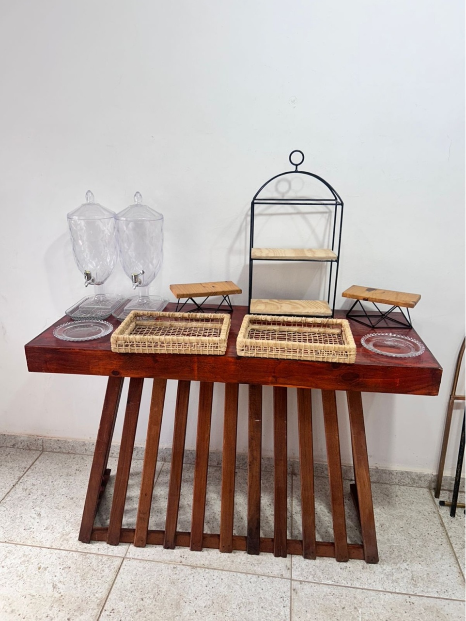 Kit Festa Na Mesa/ Mesa Cone Dobrável Com Peças de Mesa - Nanda Pegue e Monte