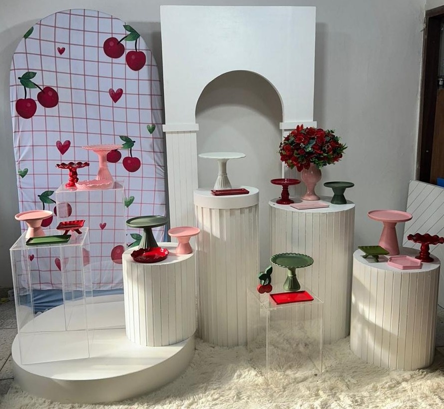 Kit Cerejinha Personalizado Com 7 Mesas 3 Paineis Palco - Nanda Pegue e Monte