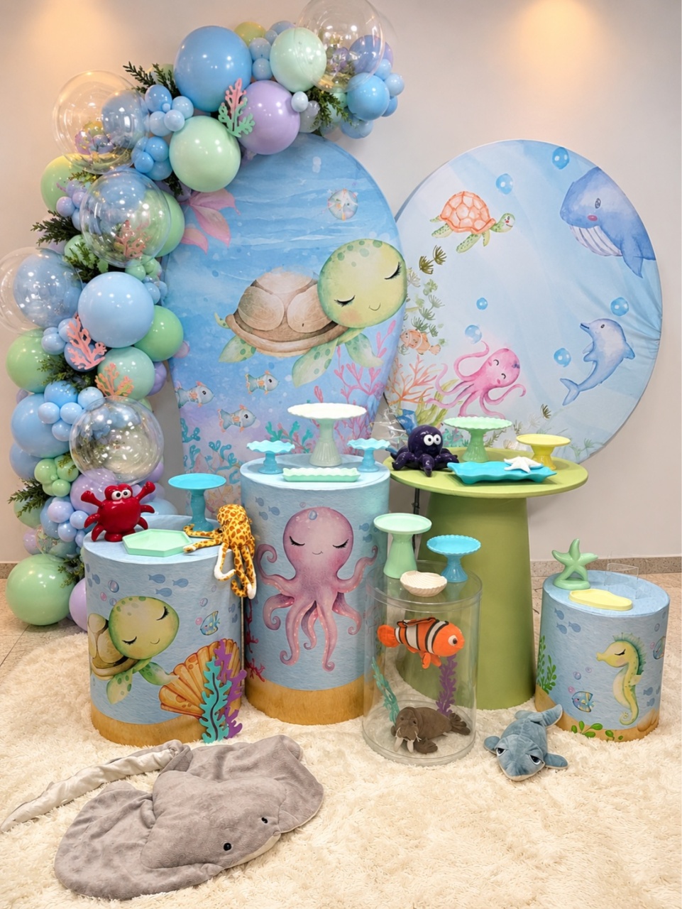 Kit Fundo Do Mar Com Mesa Cone Verde E Mesa Acetato Com Painel Romano - Nanda Pegue e Monte