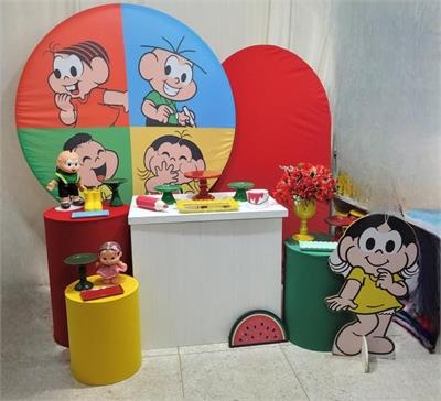 Kit Turma da Monica , Painel Redondo E Romano, Trio de Cilindro E Mesa Branca Dobravel - Nanda Pegue e Monte