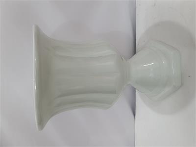 Vaso Romana Branco - Nanda Pegue e Monte