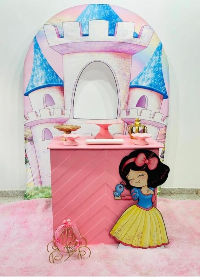 Kit Princesa Com Mesa Rosa E Display Branca de Neve - Nanda Pegue e Monte