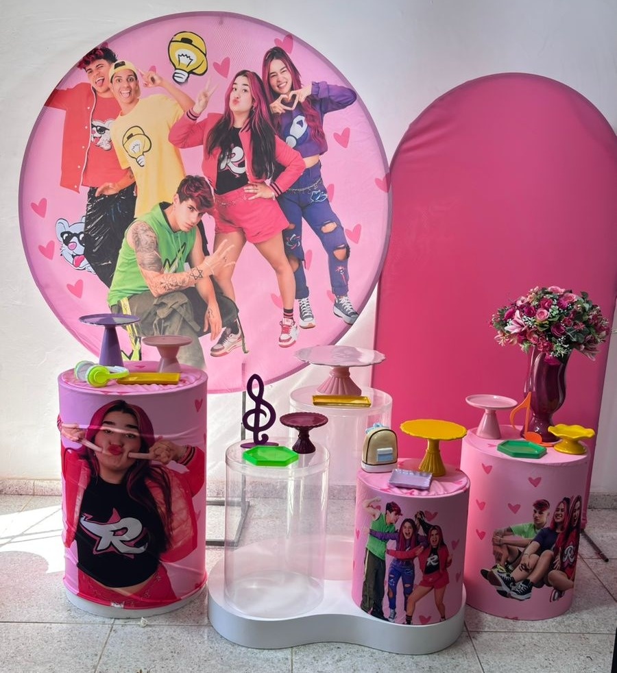 Os Silvas Kit Personalizado Com Palco Organico  - Nanda Pegue e Monte