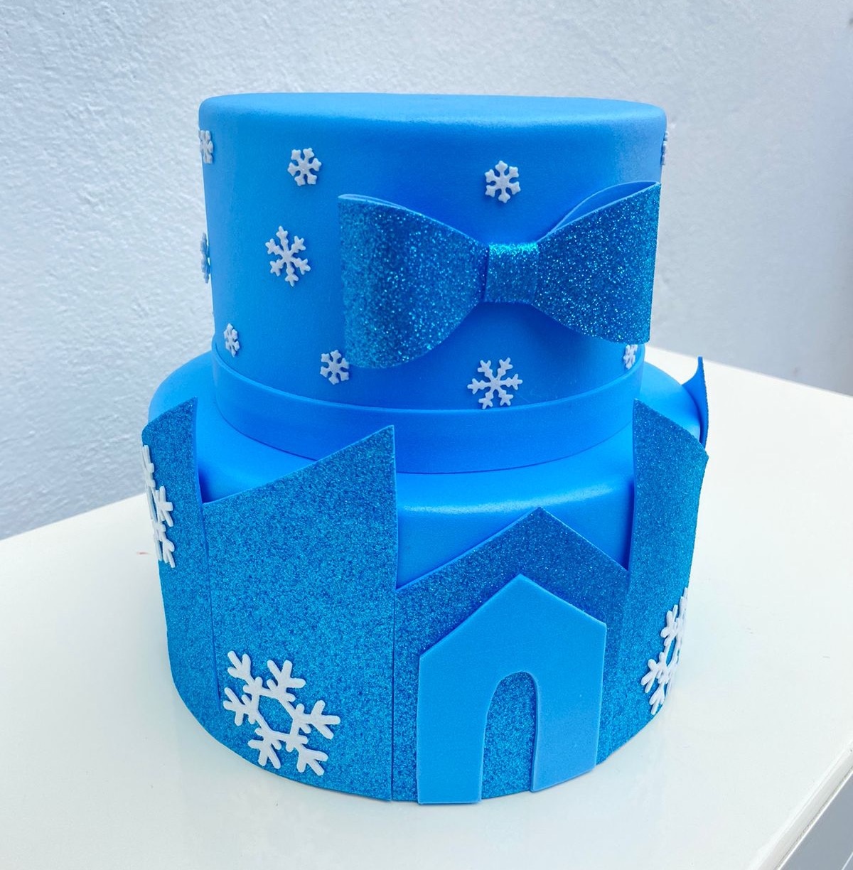 Bolo Fake - Frozen  - tamirespegueemonte