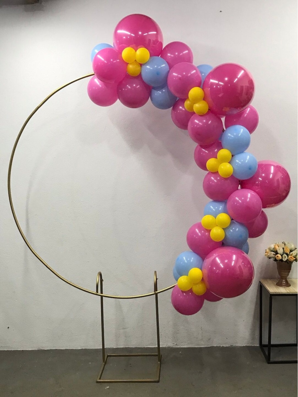 Arco de Balão (16 E 9 Rosa Forte ,8 Azul Claro,5Amarelo)Pool Party Menina  - tamirespegueemonte