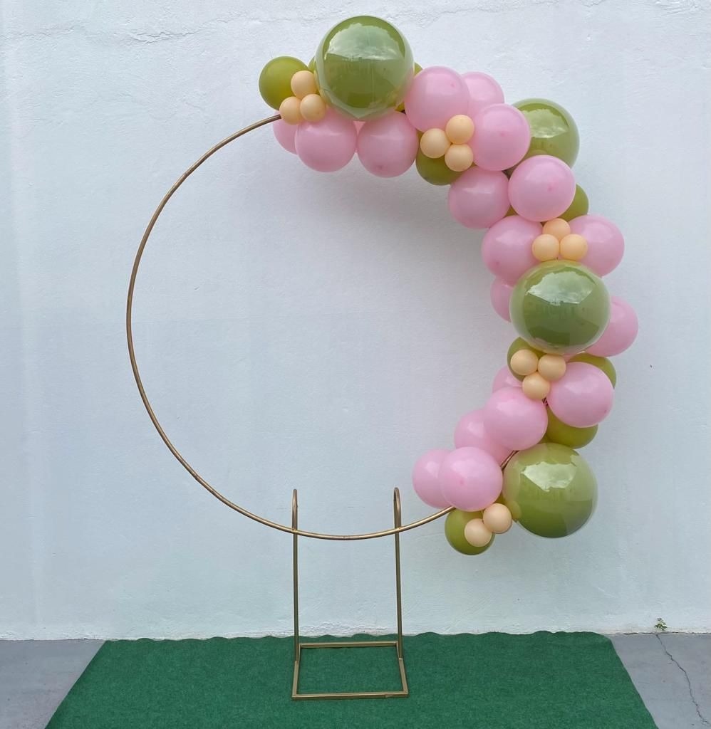 Arco de Balões (16 E 8 Verde Oliva, 9 Rosa Baby E 5 Bege) Fazendinha Rosa - tamirespegueemonte