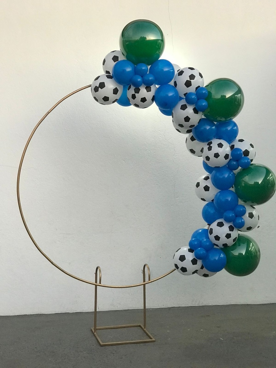 Arco de Balões Take Away  Estampados (16 Verde, 9 Estampa de Bola, 8 E 5 Azul) Futebol - tamirespegueemonte