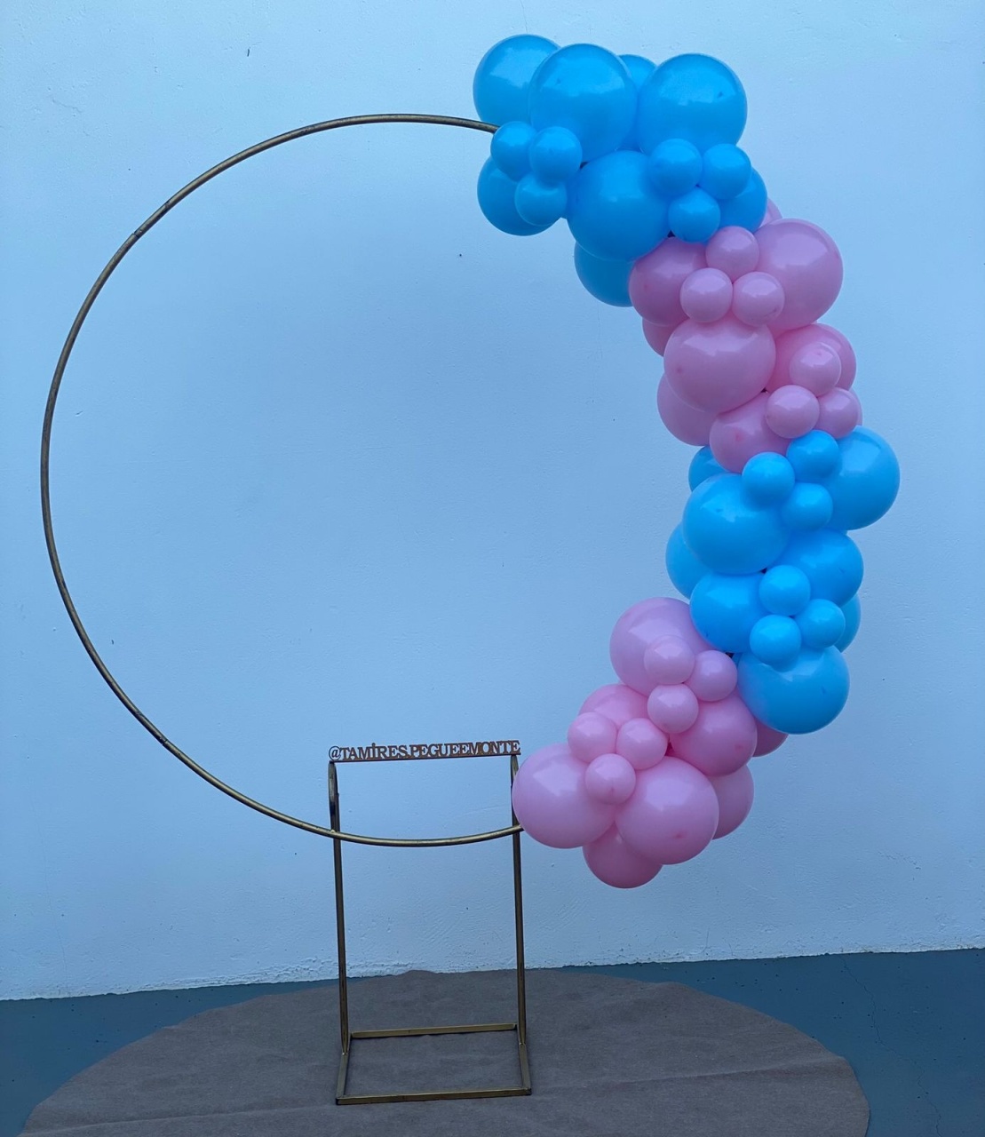 Arco de Balões Sem Bubble Em Blocos (Rosa Baby E Azul Claro) Chá Revelação Azul - tamirespegueemonte