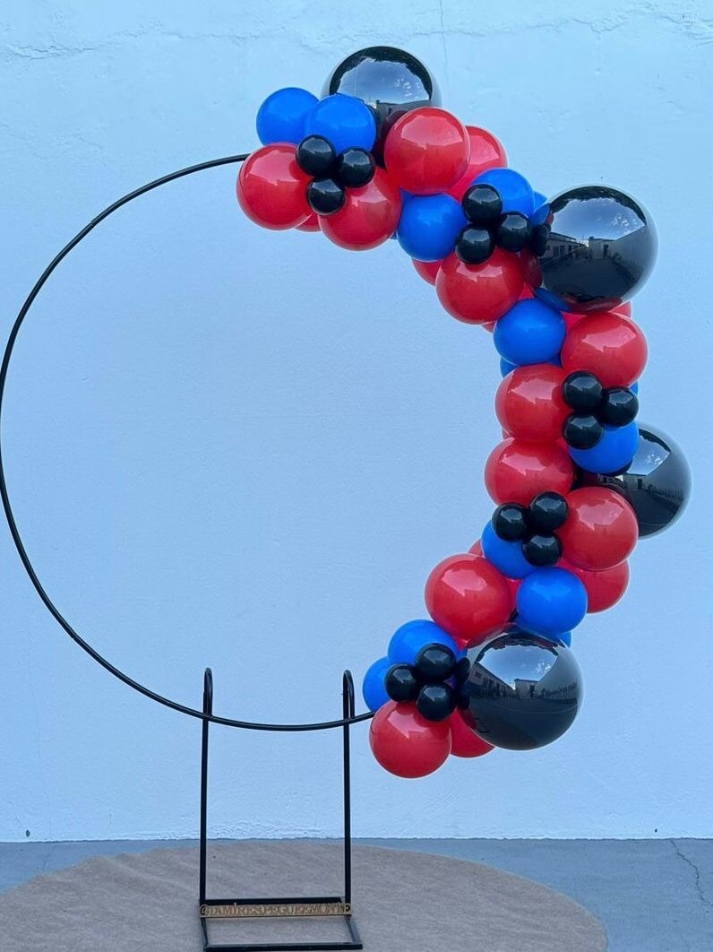Arco de Balões- (16 Preto, 9 Vermelho, 8 Azul E 5 Preto) Sonic - tamirespegueemonte