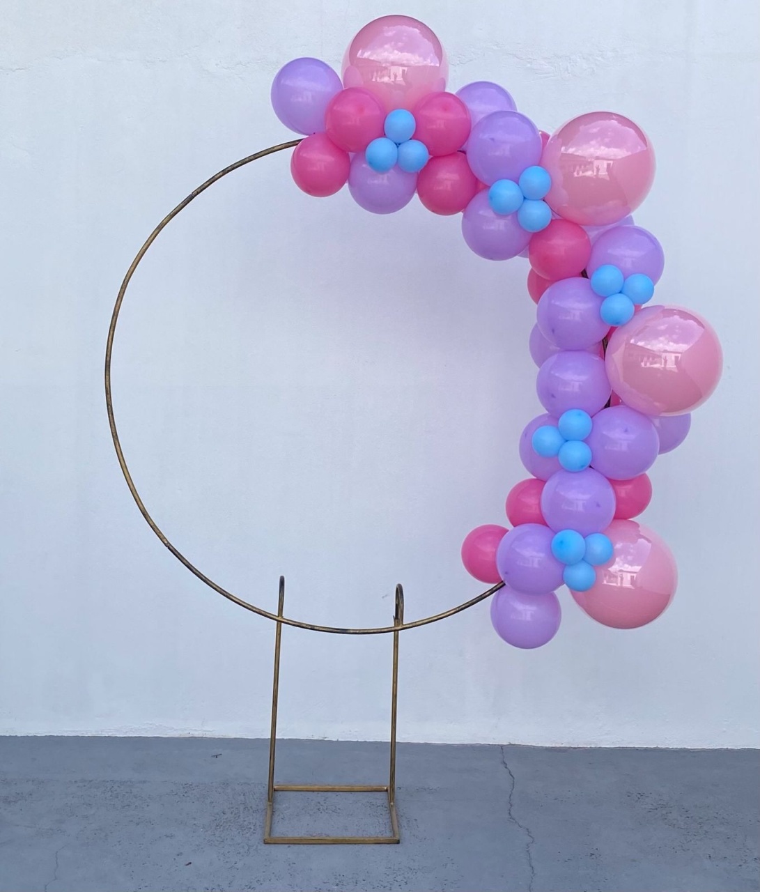 Arco de Balões- (16 Rosa Baby, 9 Lílas, 8 Rosa Forte E 5 Azul Claro) Casa Magica da Gabi - tamirespegueemonte
