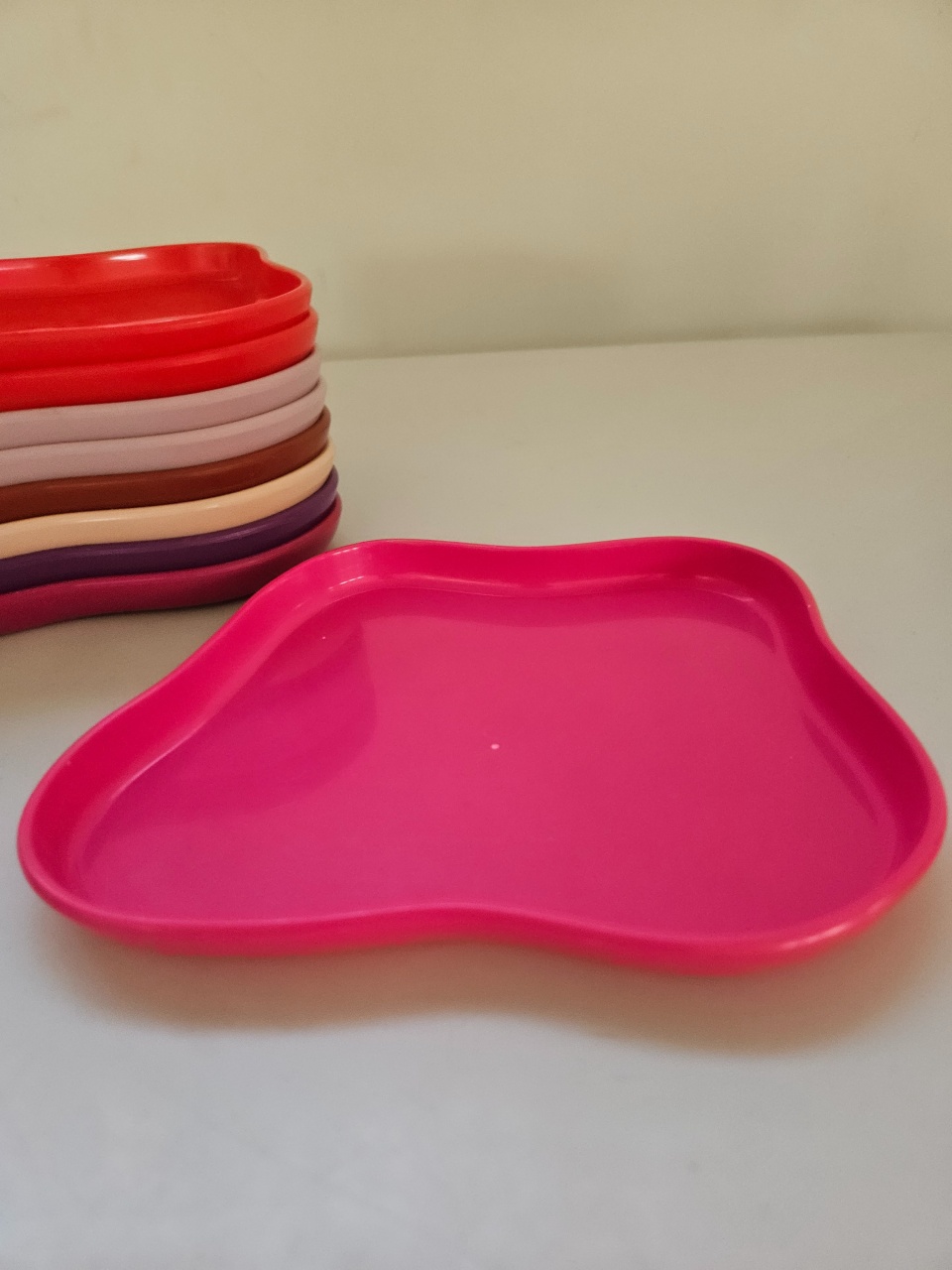 Bandeja Orgânica 180 (Maça) Pink - feste_se_peguemonte