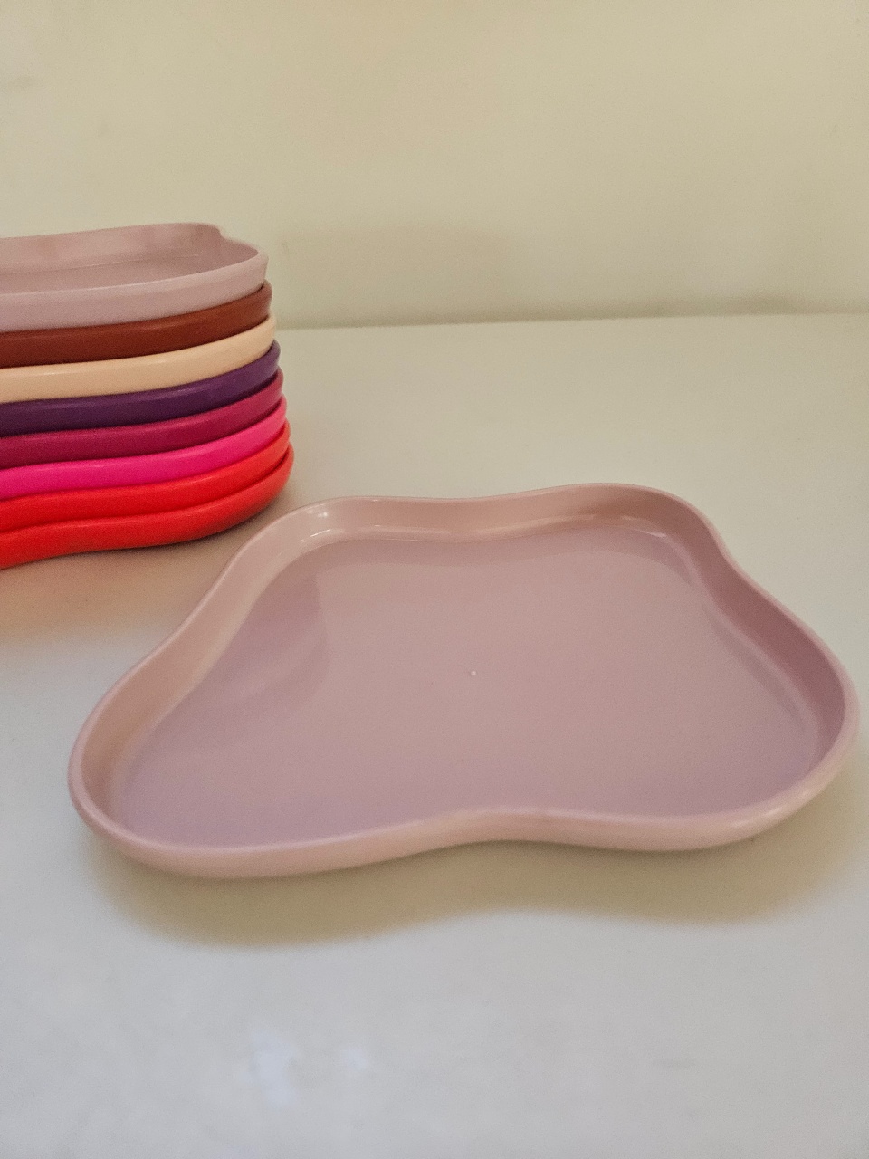 Bandeja Orgânica 180 (Maça) Lilás Chic - feste_se_peguemonte