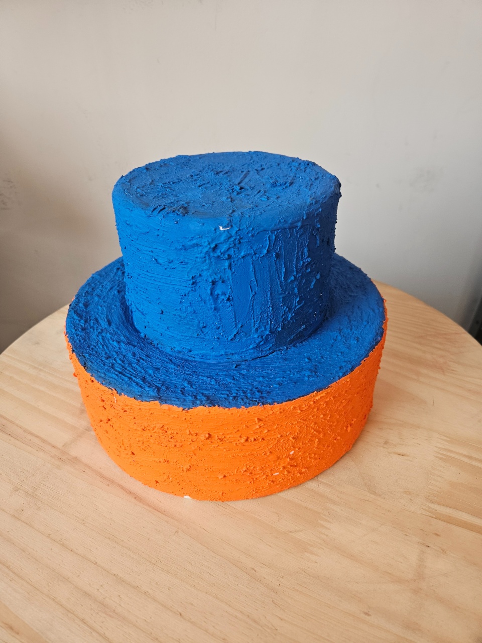 Bolo 2 Camadas Laranja E Azul - feste_se_peguemonte