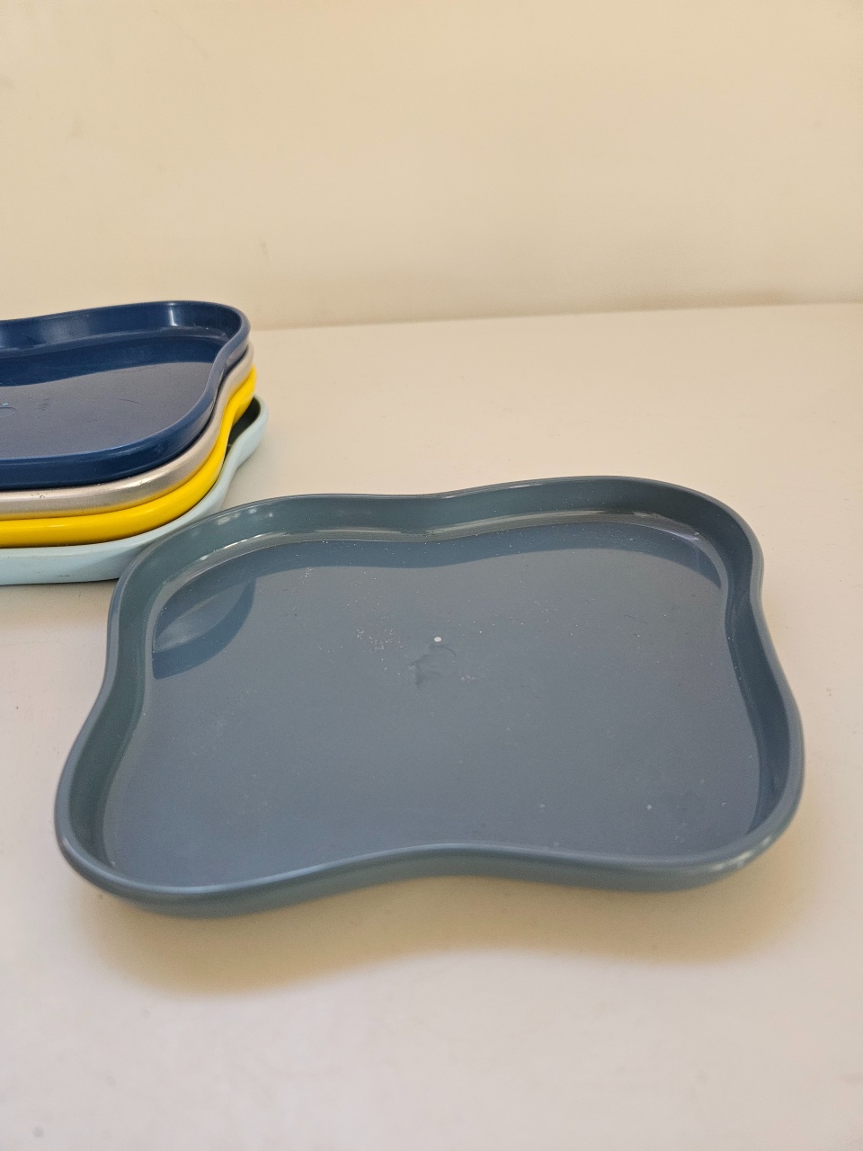 Bandeja Orgânica 180 (Maça) Azul Gris - feste_se_peguemonte