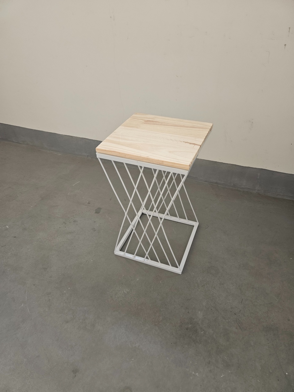 Mesa de Apoio  P Branca - feste_se_peguemonte