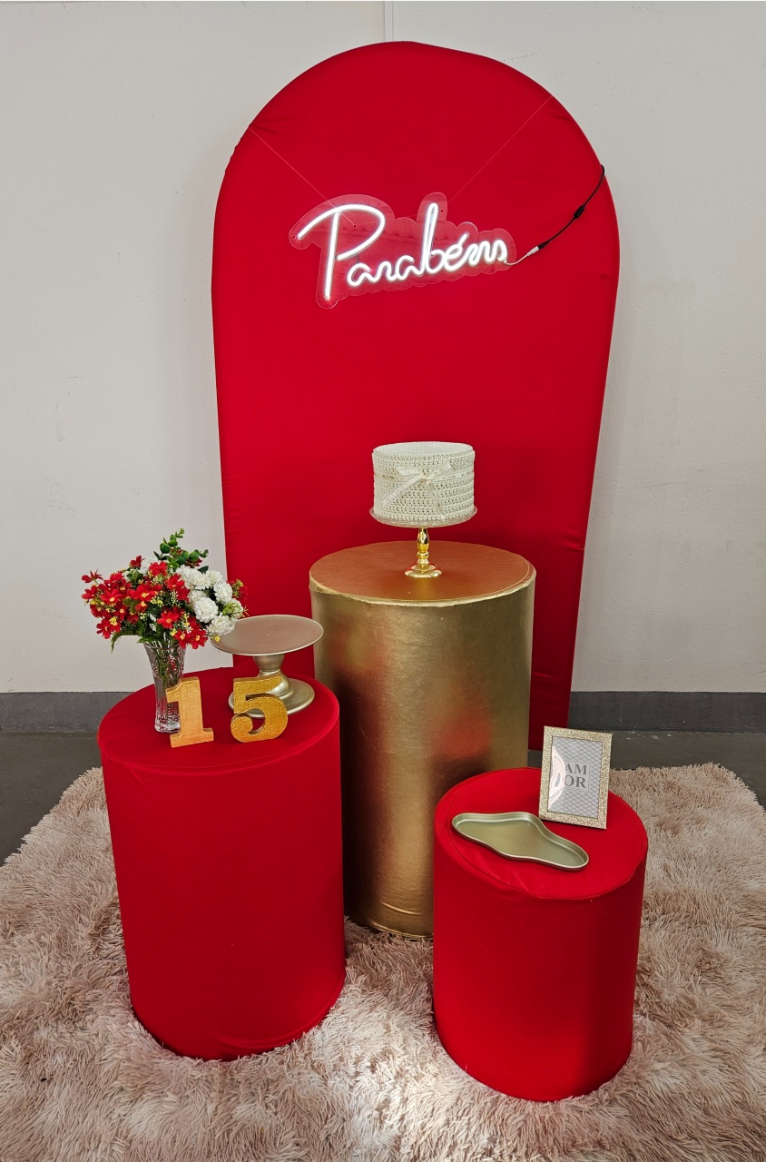 Kit Vermelho E Dourado Clean (15Anos, Bodas de Rubi, Aniversário) - feste_se_peguemonte