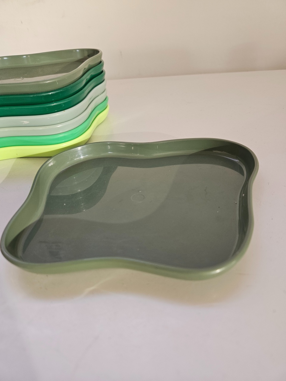Bandeja Orgânica 180 (Maça) Verde Musgo  - feste_se_peguemonte