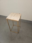 Mesa de Apoio M Dourado  - imagem 1