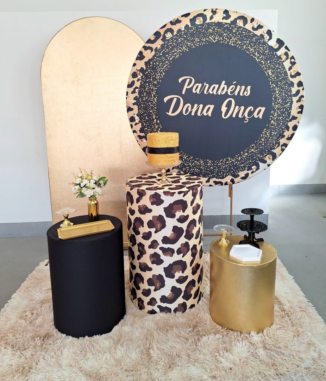 Kit Parabéns Dona Onça (Dourado) - feste_se_peguemonte