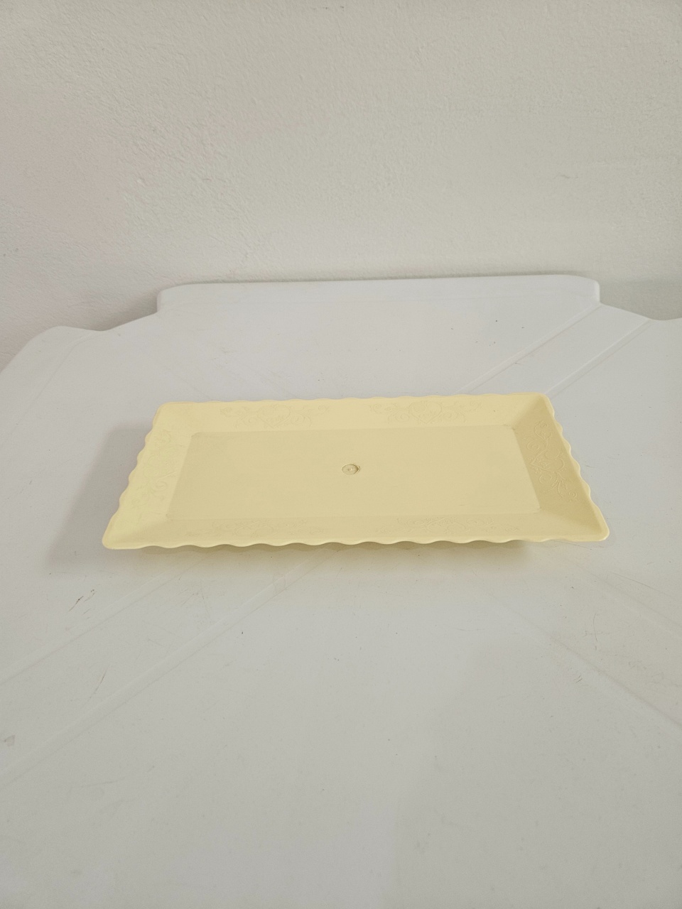 Bandeja 30X15 Amarelo Candy  - feste_se_peguemonte