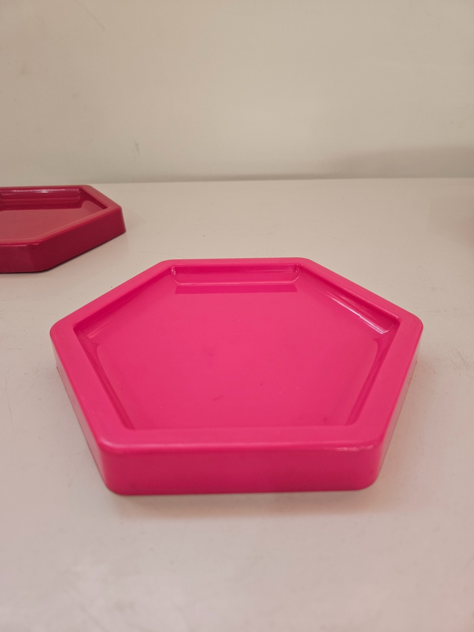 Bandeja Sextavada 15Cm Pink - feste_se_peguemonte